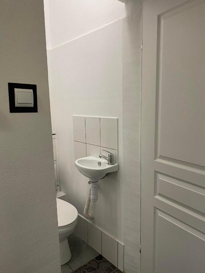 Charmed Homestay - Zaczarowany Warszawa Exteriör bild
