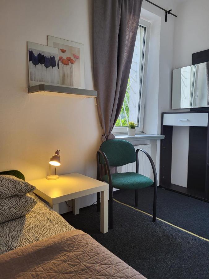 Charmed Homestay - Zaczarowany Warszawa Exteriör bild
