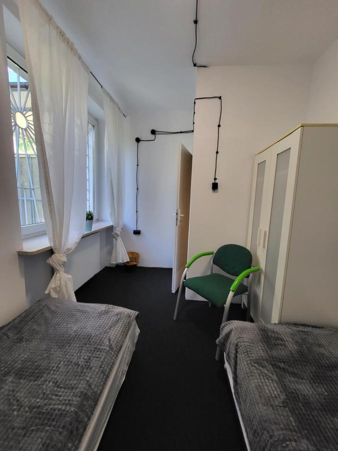 Charmed Homestay - Zaczarowany Warszawa Exteriör bild