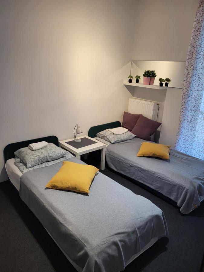 Charmed Homestay - Zaczarowany Warszawa Exteriör bild